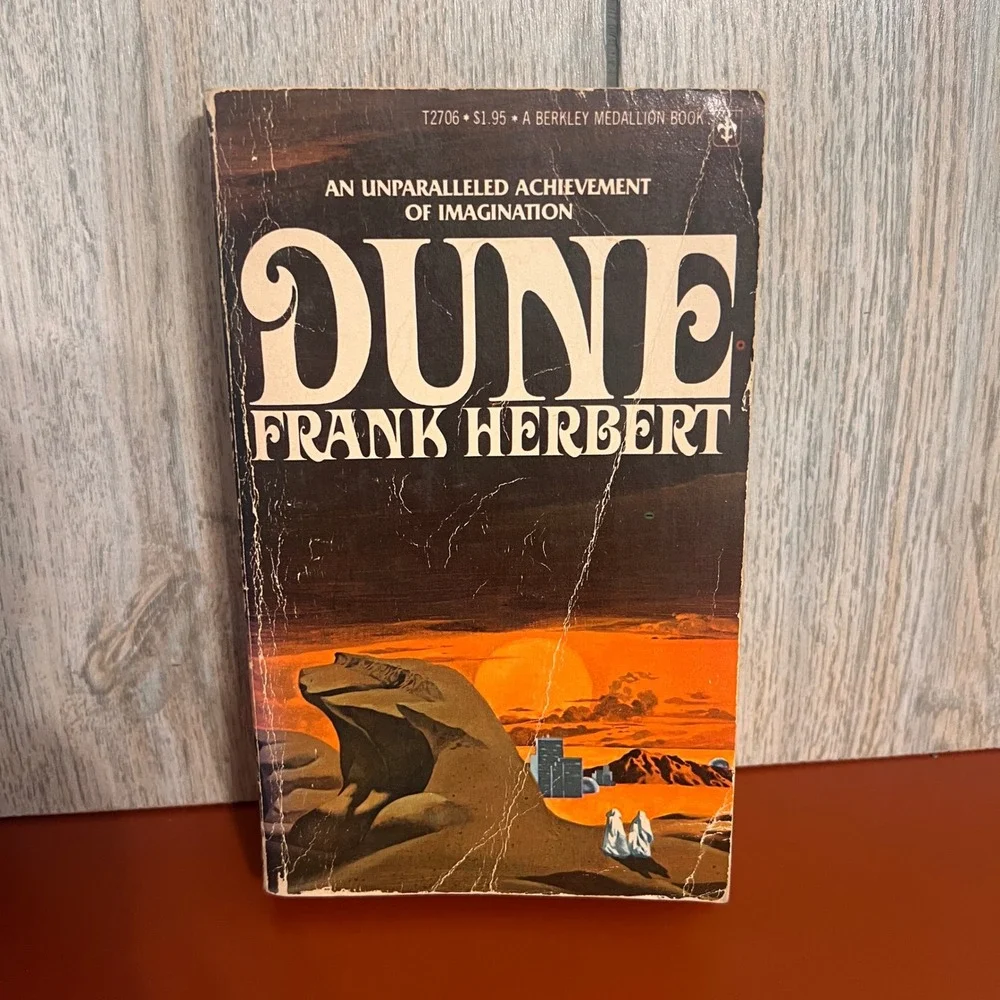 Dune Frank Herbert 1975 Berkley Medallion Edition Vintage Paperback Sci-Fi Book
